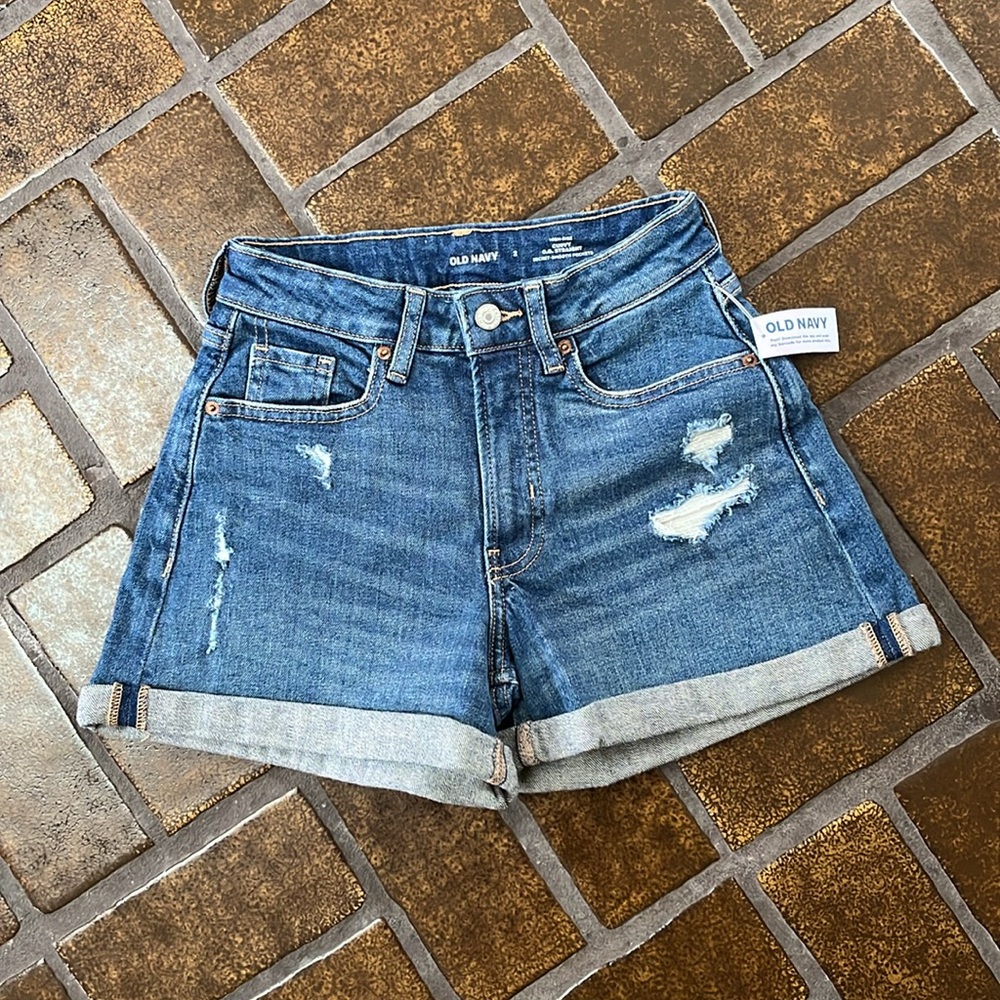 NWT Old Navy Blue Margarita Distressed High-Rise Curvy O.G. Straight Denim Short